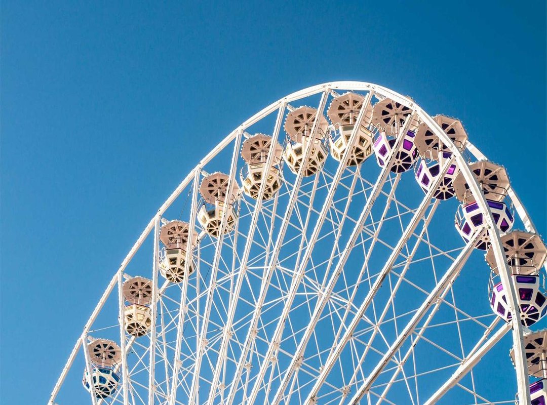 Free vs. Paid (Robux): Which Should You Choose?